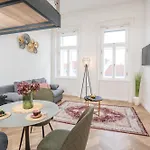 V62 Apartments- Downtown