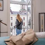 V62 Apartments- Downtown Apartmanhotel Sopron