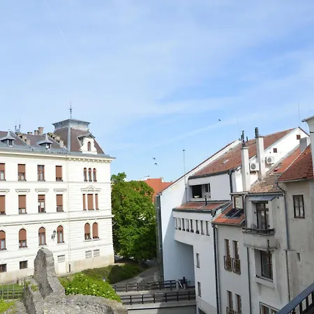 V62 Apartments- Downtown 4* Sopron