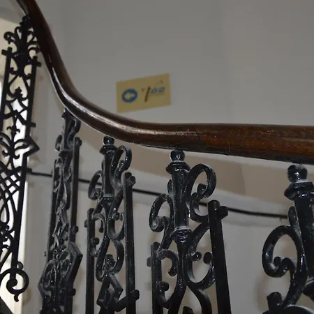 V62 Apartments- In The Downtown Aparthotel *