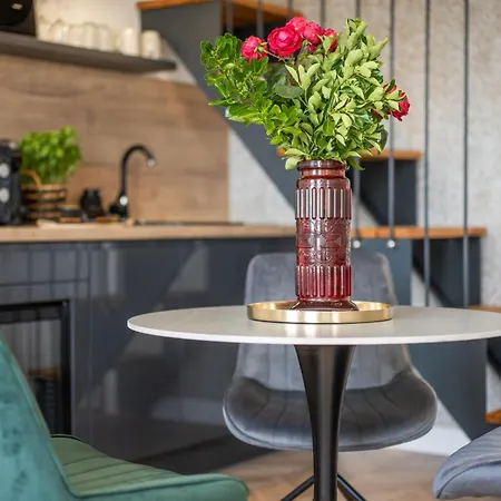 V62 Apartments- In The Downtown Aparthotel *