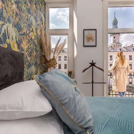 Aparthotel V62 Apartments- Downtown 4*