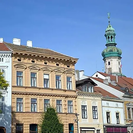 Aparthotel V62 Apartments- Downtown 4*