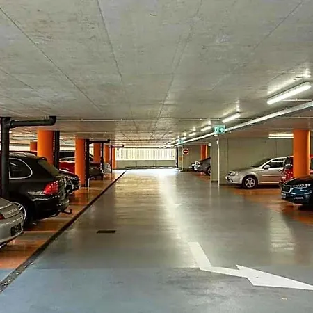 V62 Apartments- Downtown 4*
