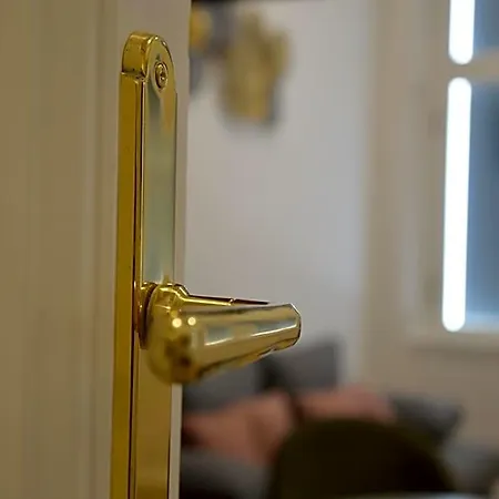 Lägenhetshotell V62 Apartments- Downtown 4*