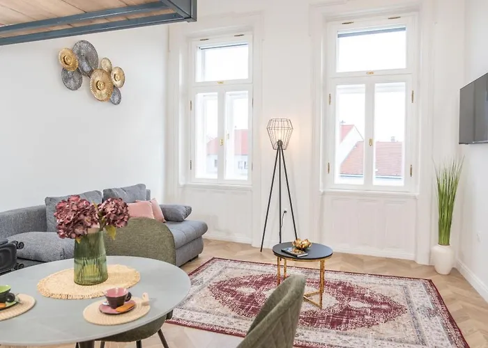 V62 Apartments- Downtown