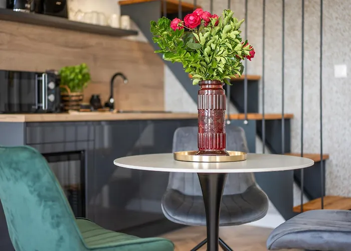V62 Apartments- Downtown Aparthotel 4*