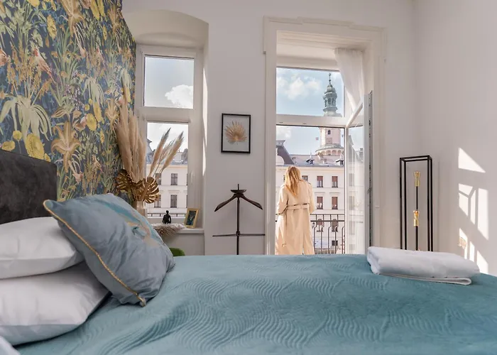 V62 Apartments- Downtown Apartahotel 4*